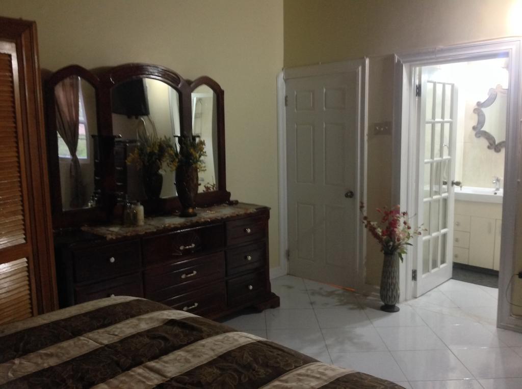 Cazwin Villas Montego Bay Buitenkant foto