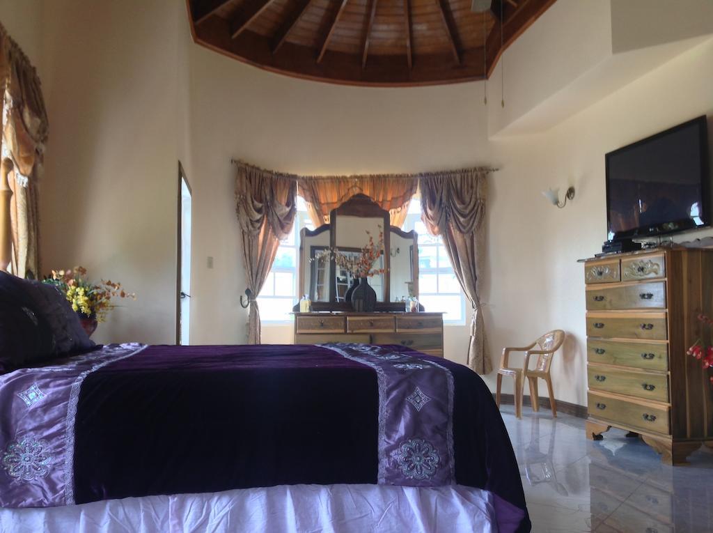 Cazwin Villas Montego Bay Buitenkant foto