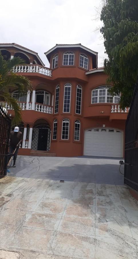 Cazwin Villas Montego Bay Buitenkant foto