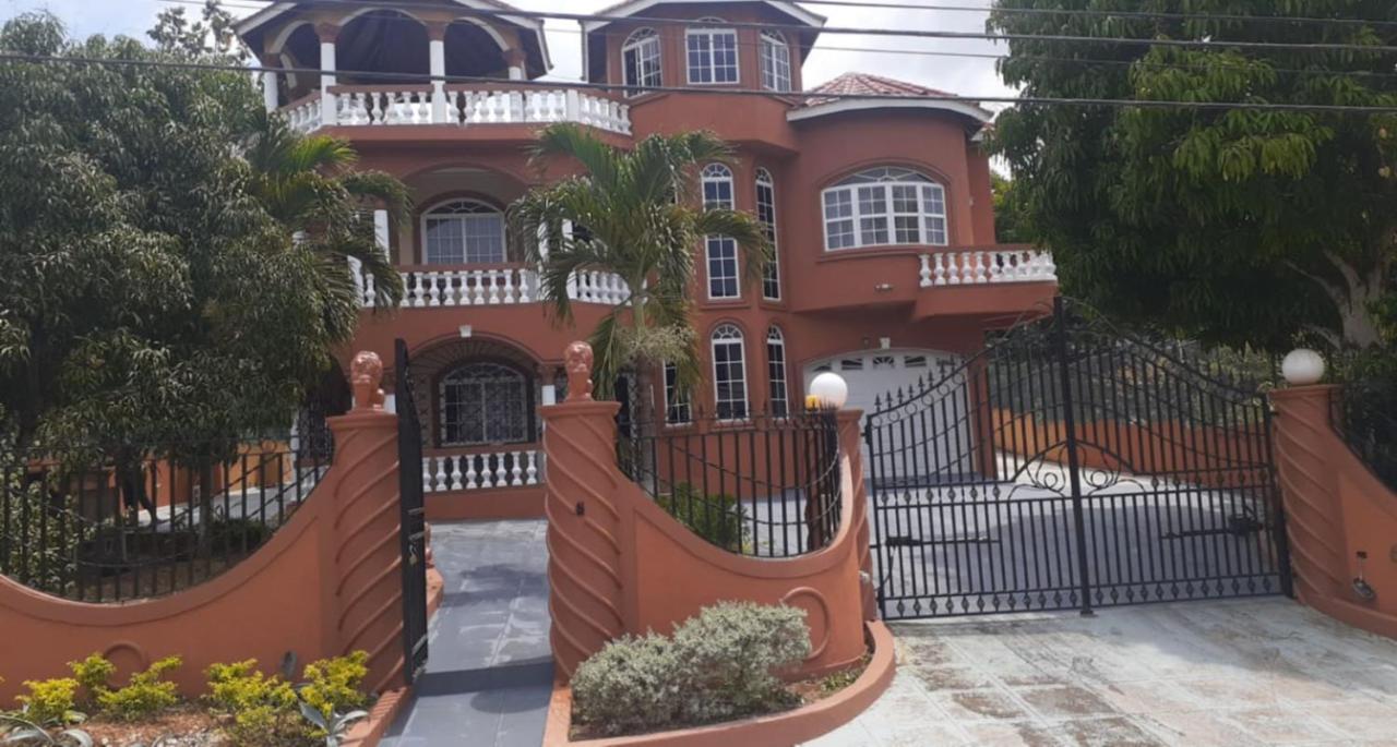 Cazwin Villas Montego Bay Buitenkant foto