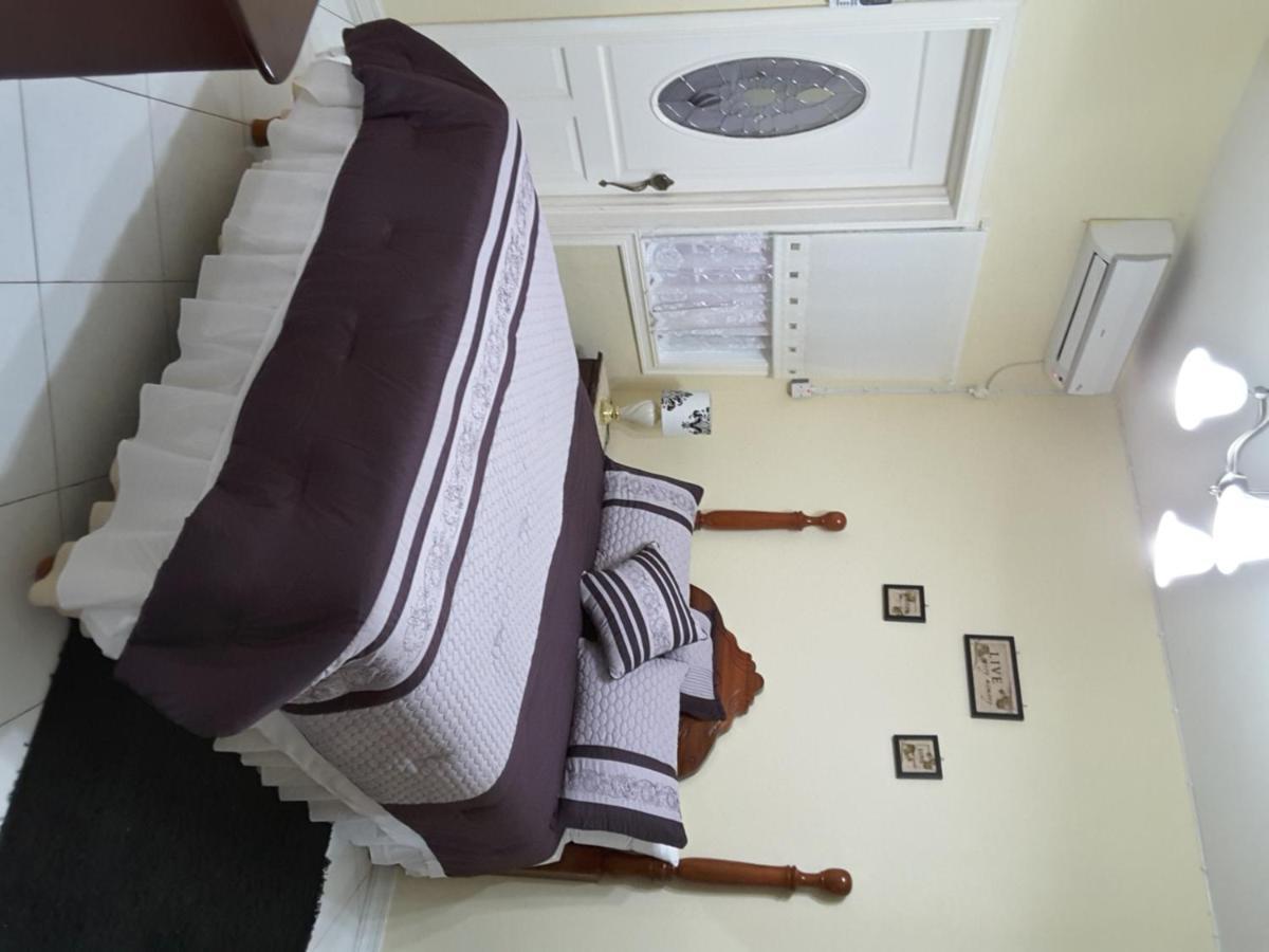Cazwin Villas Montego Bay Buitenkant foto