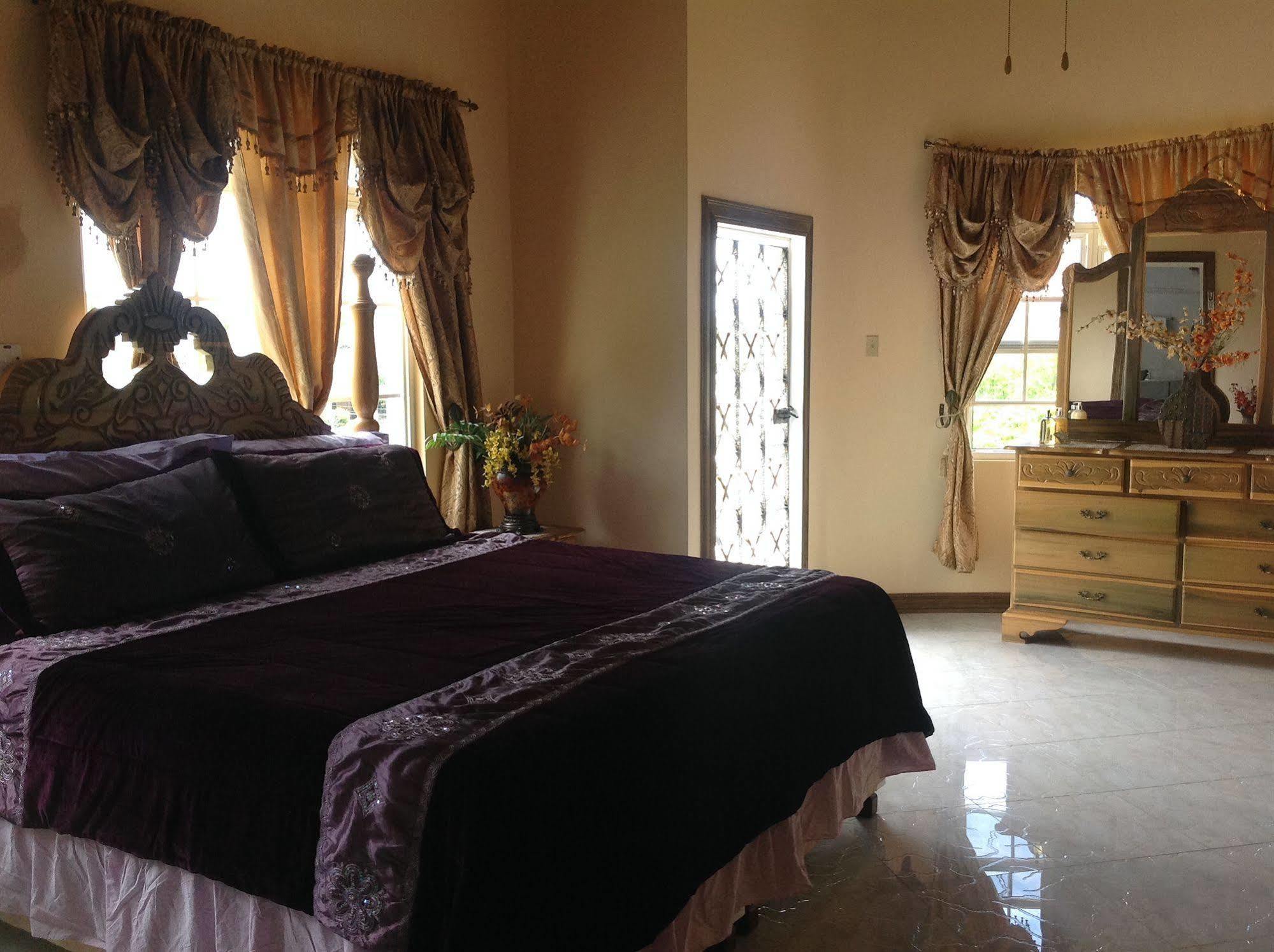 Cazwin Villas Montego Bay Buitenkant foto